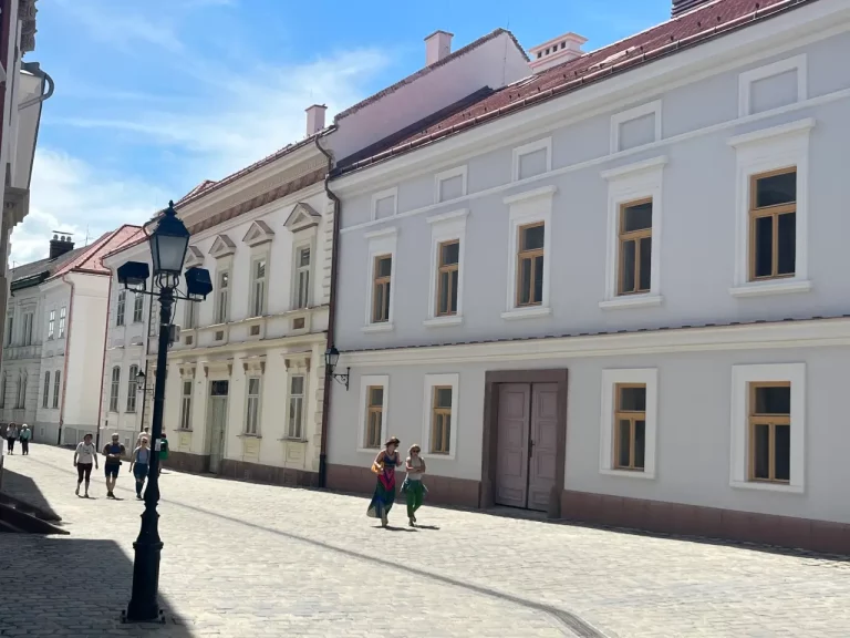 Műemléki épületek felújításának kihívásai